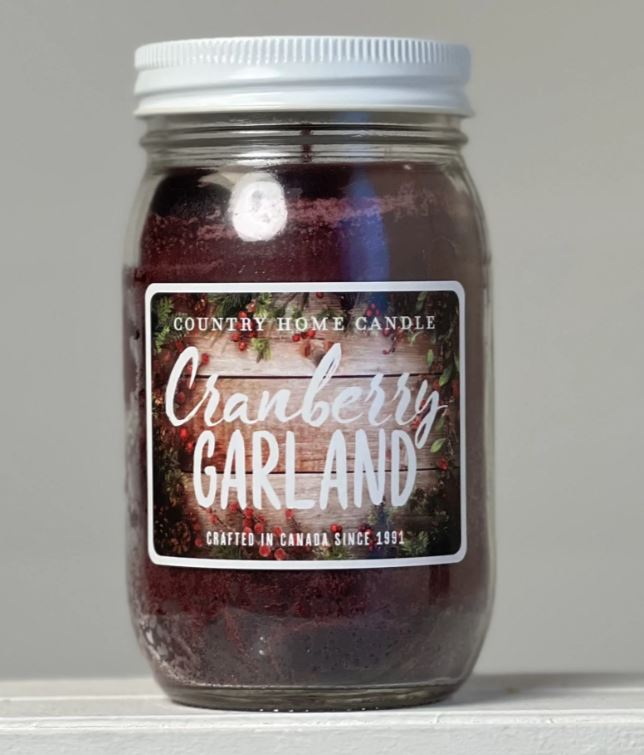 16oz Jar Candle - Cranberry Garland
