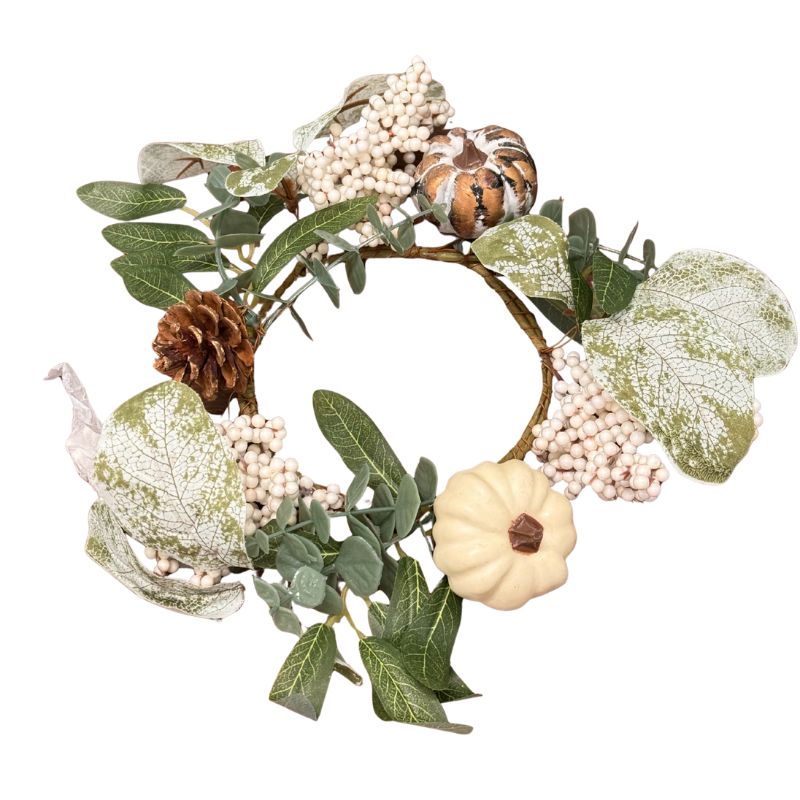 White Berries, Pinecones & Pumpkins 4.5