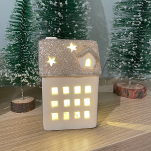 Ceramic House w/LED 4.5"