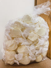 Load image into Gallery viewer, Eggnog Taffy 1lb Bag
