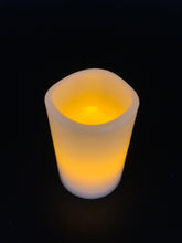 Load image into Gallery viewer, Battery Operated Votive - Cream
