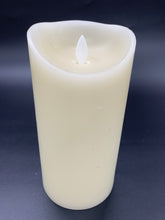 Load image into Gallery viewer, Battery Operated 3.5x7&quot; Pillar Candle

