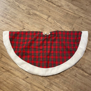 Plaid Tree Skirt 48"