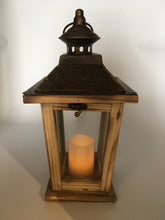 Load image into Gallery viewer, Wood/Metal Lantern Small
